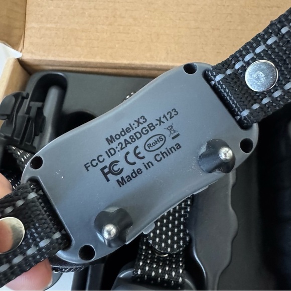 Wireless Dog Fence System Electric Fence Training Collar with Remote 856 Acre - Picture 10 of 11